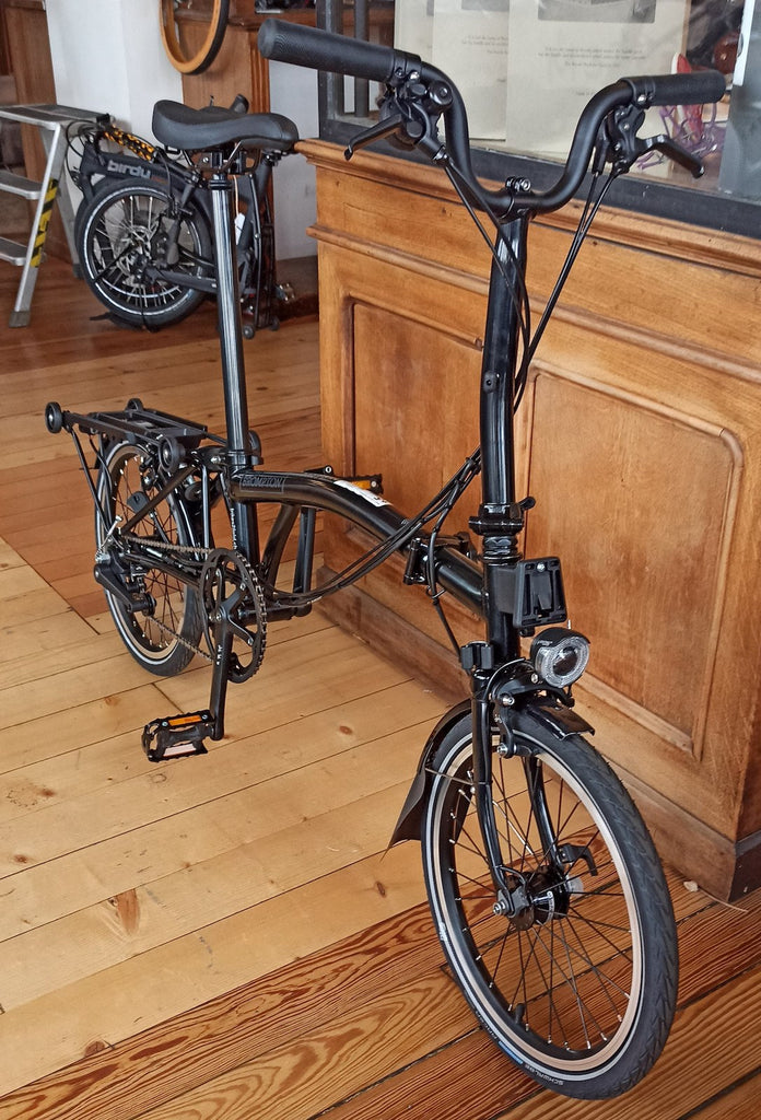 brompton M6R→S6へ　カスタム多数 Brompton C-Line M6R, Black, 6 speed, M handlebar – bikes2fold.ch