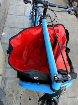 
            
                Load image into Gallery viewer, GinkGo V.2023 - Cargo Bike - Shimano XT - Light Blue
            
        